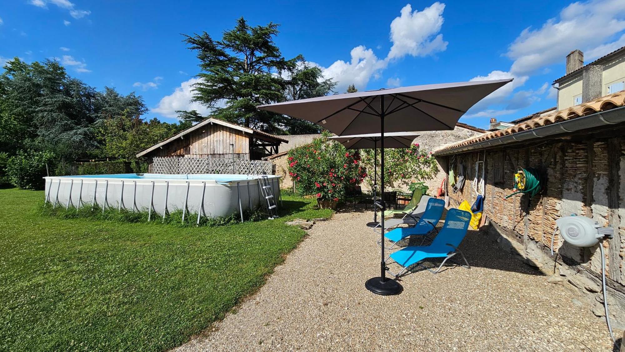 Chambres Et Gites Les Deux Chenes Pres De Bergerac Le Fleix Exterior photo