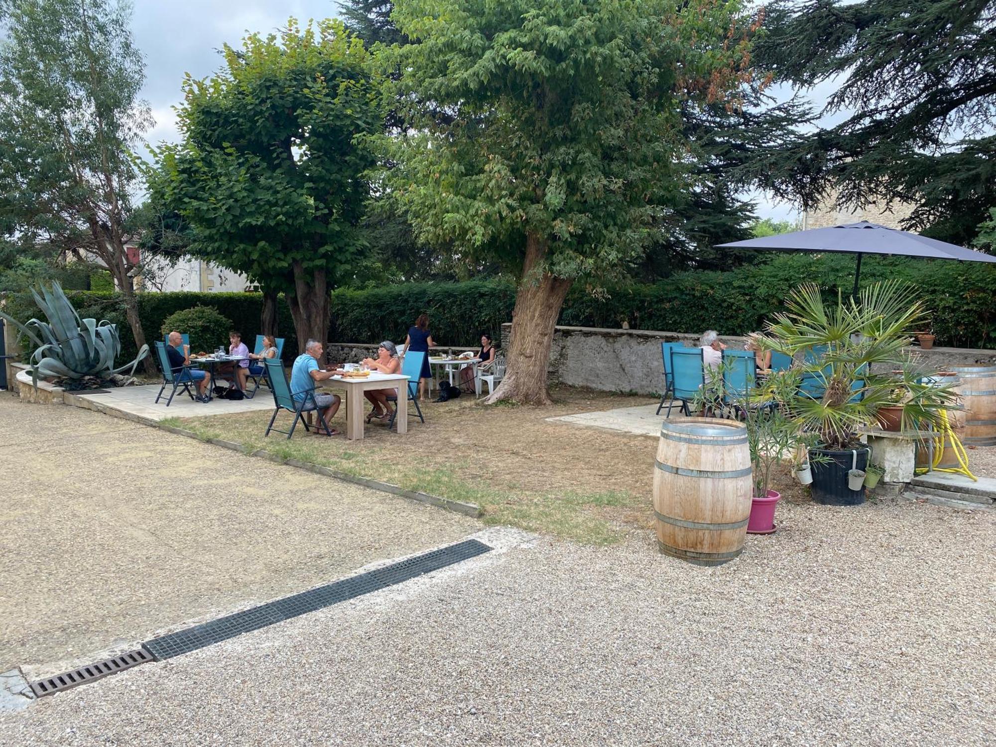 Chambres Et Gites Les Deux Chenes Pres De Bergerac Le Fleix Exterior photo