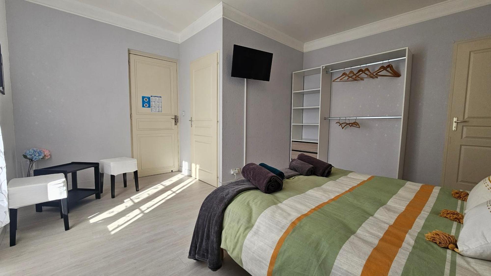 Chambres Et Gites Les Deux Chenes Pres De Bergerac Le Fleix Exterior photo