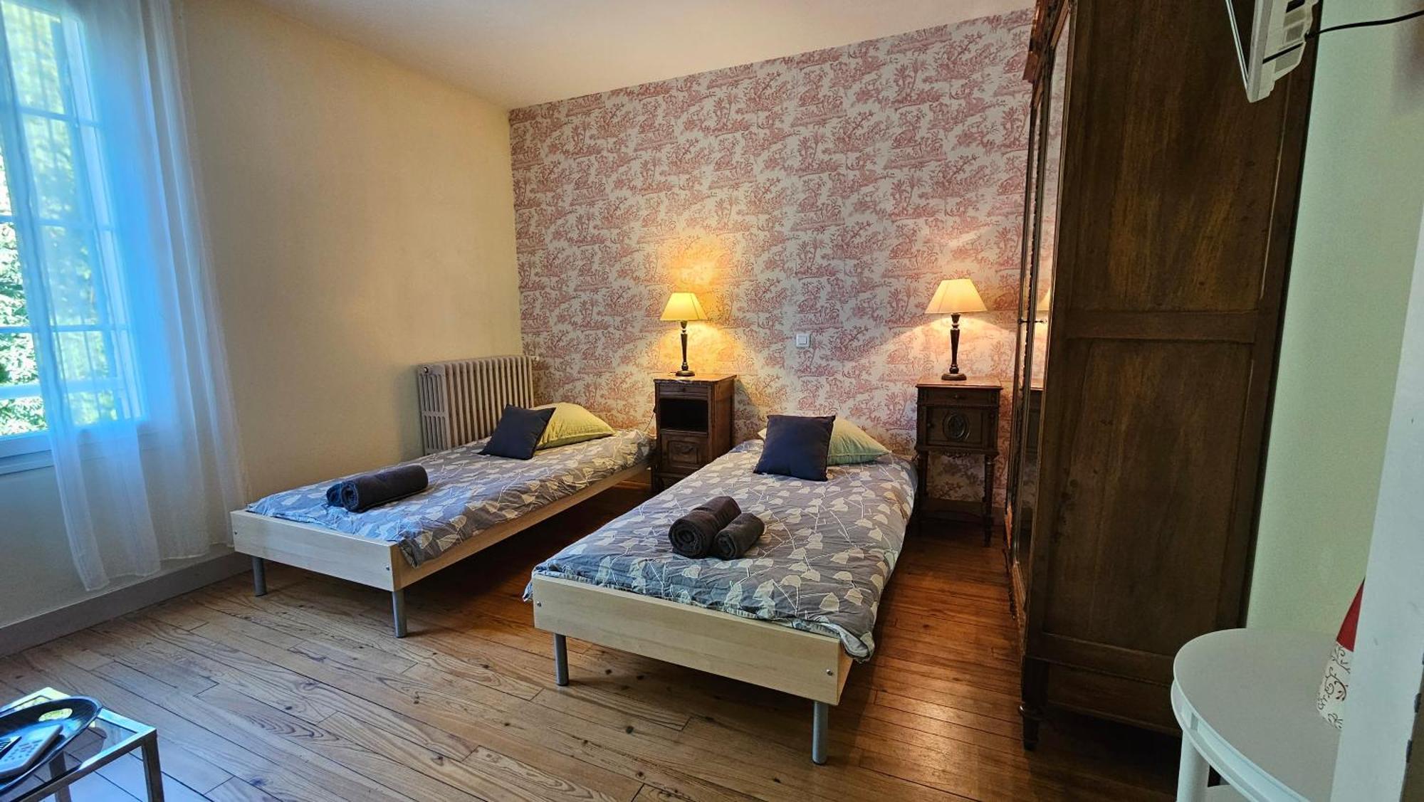 Chambres Et Gites Les Deux Chenes Pres De Bergerac Le Fleix Exterior photo